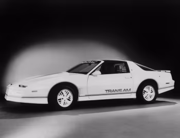 1982–84 Pontiac Firebird Trans Am T-Roof (2F W87)