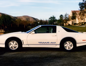 1984 Pontiac Firebird Trans Am "15th Anniversary" (2F W87)