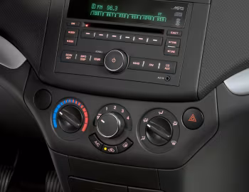 Interior 2008–09 Pontiac G3 Hatchback (T250)