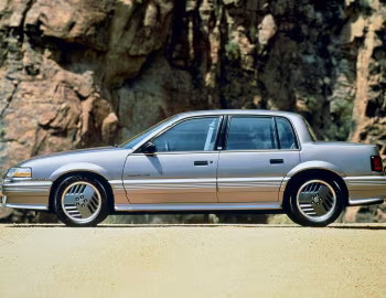 1989–91 Pontiac Grand Am SE Sedan (2N NW5)