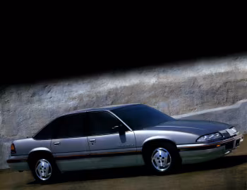 1990 Pontiac Grand Prix LE Sedan (2G WJ5) '09.1989–90