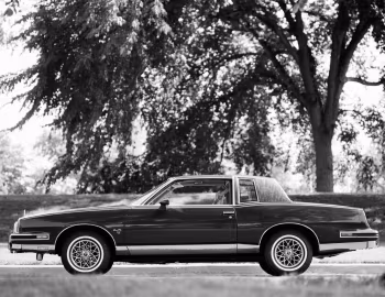 1981 Pontiac Grand Prix LJ (2G K37)