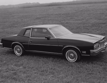 1978 Pontiac Grand Prix LJ (2G K37)