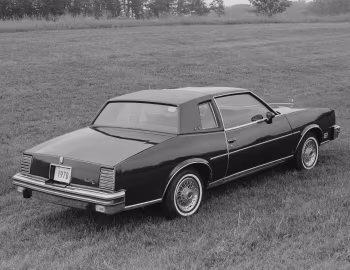 1978 Pontiac Grand Prix LJ (2G K37)