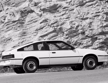 1982 Pontiac J2000 Hatchback (2J B77)