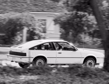 1982 Pontiac J2000 Hatchback (2J B77)