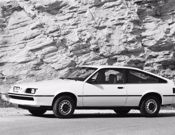 1982 Pontiac J2000 Hatchback (2J B77)