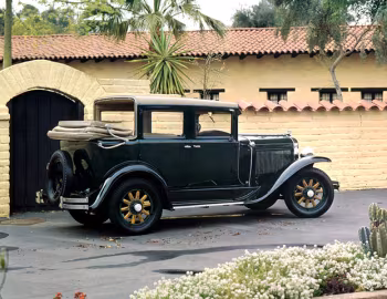 1929 Pontiac Landau Sedan (6-29)