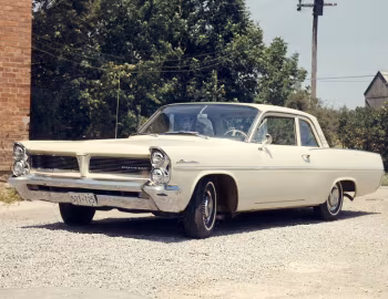 1963 Pontiac Laurentian 2-door Sedan