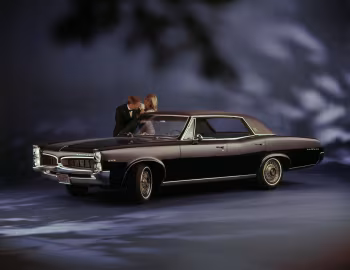 1967 Pontiac LeMans 4-door Hardtop (23739) '1966–67