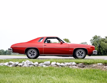 1975 Pontiac LeMans Sport Coupe 2-door Colonnade Hardtop (2AF F37)