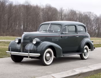 1939 Pontiac Quality 115 2-door Touring Sedan (2511) '10.1938–39