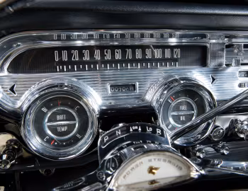 Torpedo 1957 Pontiac Star Chief Custom Bonneville Convertible (2867SDX)