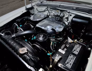 Bajo el capó 1957 Pontiac Star Chief Custom Bonneville Convertible (2867SDX)