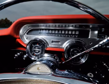 Torpedo 1957 Pontiac Star Chief Custom Bonneville Convertible (2867SDX)