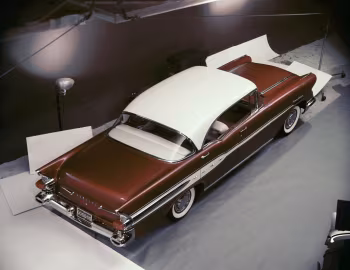 1957 Pontiac Star Chief Custom Catalina Sedan (2839SD) '1956–57