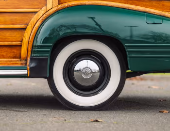 1947 Pontiac Streamliner Eight Station Wagon (47-28)