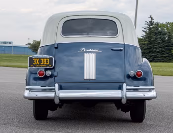 1951 Pontiac Streamliner Eight Sedan Delivery (37 2771)