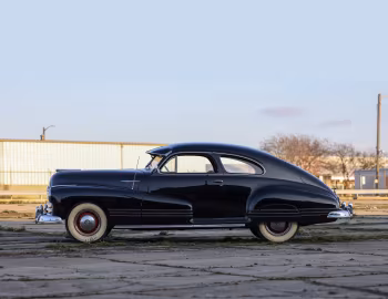 1947 Pontiac Streamliner Six Sedan-Coupe (47-2607)
