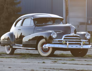 1947 Pontiac Streamliner Six Sedan-Coupe (47-2607)