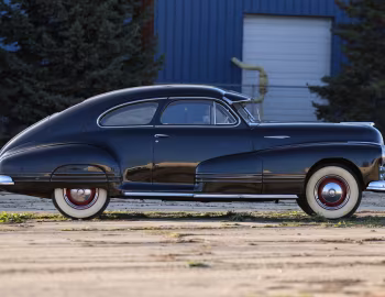 1947 Pontiac Streamliner Six Sedan-Coupe (47-2607)