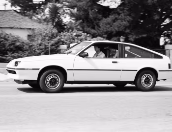 1982 Pontiac J2000 Hatchback (2J B77)