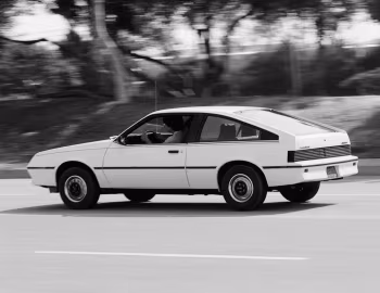 1982 Pontiac J2000 Hatchback (2J B77)