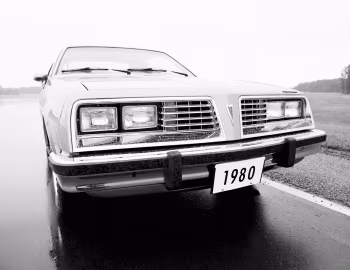 1980 Pontiac Sunbird Sport Hatch (2H R07)