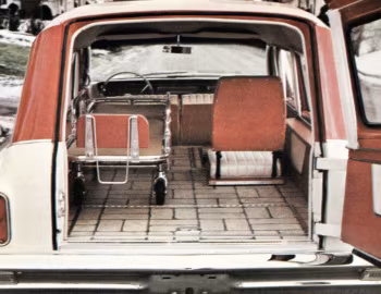 Ambos 1961 Superior-Pontiac Consort Ambulance