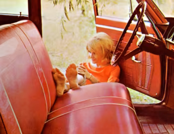 Interior 1963 Pontiac Tempest Safari (2135)