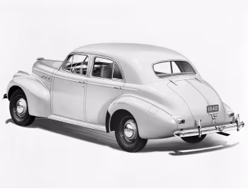 1940 Pontiac Torpedo Eight Touring Sedan (2919)