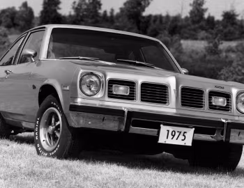 1975 Pontiac Ventura Custom 2-door Hatchback Coupe (2XZ Z17)