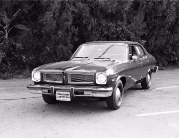1974 Pontiac Ventura Sedan (2XY Y69)