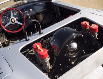 Sous la capuche Porsche 718 RS 61 Spyder (#718-066) '10.1960