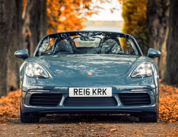 Porsche 718 Boxster [UK-spec] (982) '2016–pr.