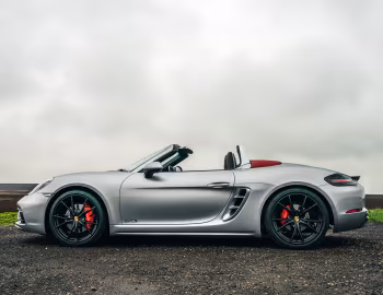 Porsche 718 Boxster GTS [UK-spec] (982) '12.2017–pr.