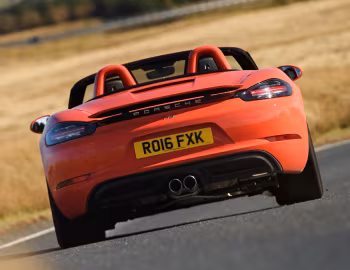 Porsche 718 Boxster S [UK-spec] (982) '2016–н.в.