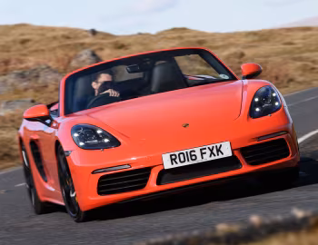 Porsche 718 Boxster S [UK-spec] (982) '2016–н.в.