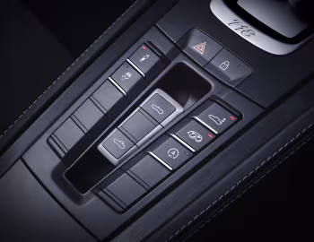 Interior Porsche 718 Spyder [China] (982) '2021–pr.