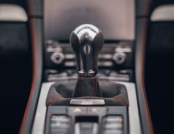 Interior Porsche 718 Spyder MT [UK-spec] (982) '2019–pr.