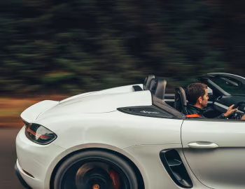 Porsche 718 Spyder MT [UK-spec] (982) '2019–pr.