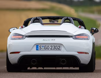 Porsche 718 Spyder RS Weissach Package [Worldwide] (982) '2023–pr.