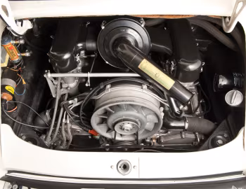 Bajo el capó 1966–67 Porsche 911 2.0 Coupe [North America] (901) '1965–67