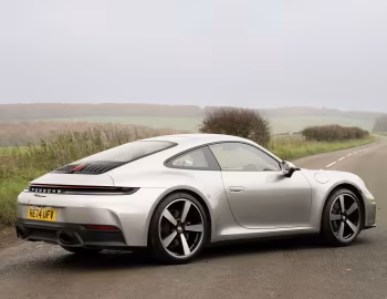 Porsche 911 Carrera [UK-spec] (992) '2024–pr.