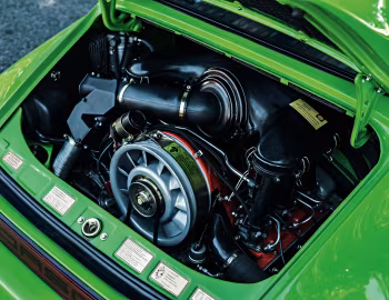 Bajo el capó Porsche 911 Carrera 2.7 Coupe with ducktail option (911) '1973–75