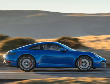 Porsche 911 Carrera 4 GTS [UK-spec] (992) '2024–pr.