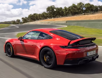 Porsche 911 Carrera 4 GTS [Worldwide] (992) '2024–pr.