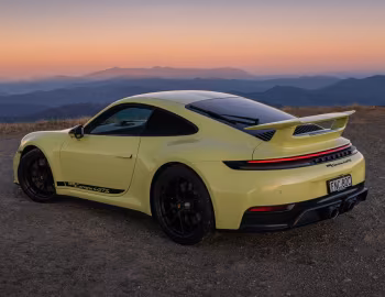 Porsche 911 Carrera 4 GTS [Australia] (992) '2025–pr.