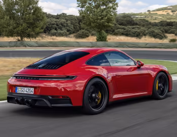 Porsche 911 Carrera 4 GTS [Worldwide] (992) '2024–pr.