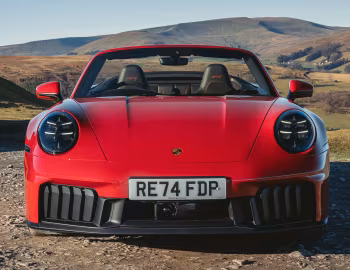 Porsche 911 Carrera 4 GTS Cabriolet [UK-spec] (992) '2024–pr.
